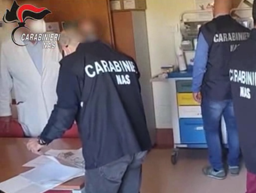 Nas scoprono 165 medici e infermieri irregolari in ospedali e Rsa: un caso anche a Latina