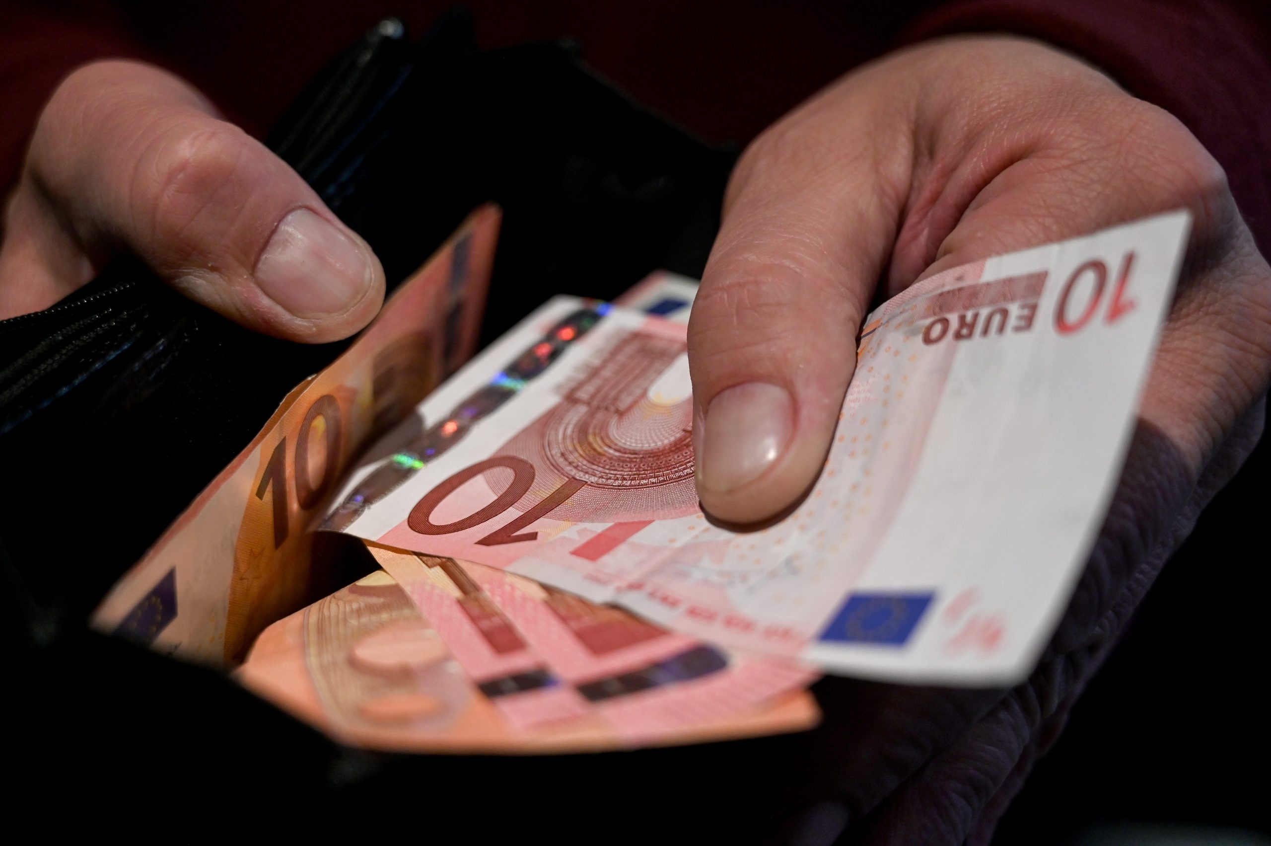 Pensioni febbraio 2023, data dei pagamenti: ecco quando arriva l’accredito