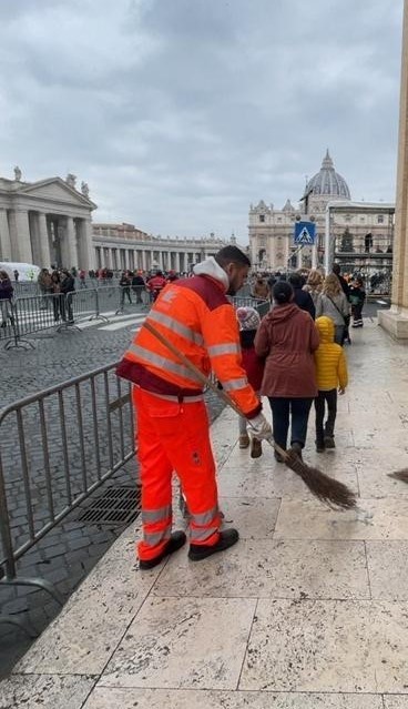 Roma, AMA: piano straordinario in vista dei funerali di Benedetto XVI