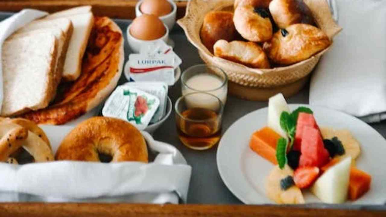 Buongiorno e buona inizio weekend: frasi e immagini da inviare su WhatsApp
