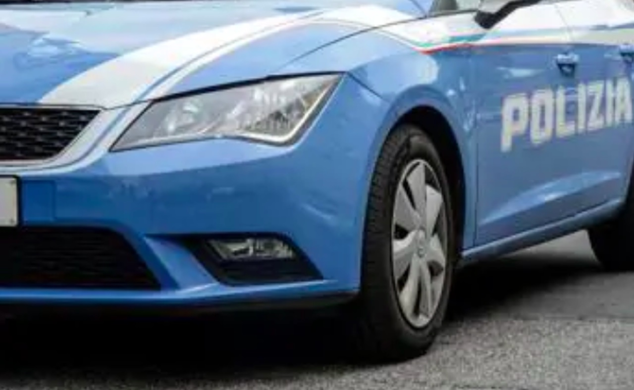 Ostia, aggrediscono la madre e scatta la vendetta: due fratelli arrestati per tentato omicidio