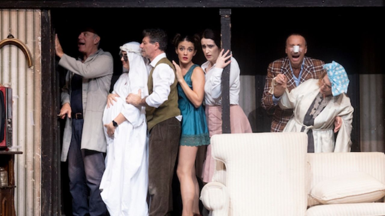 "Rumori Fuori Scena" di Michael Frayn al Teatro Vittoria di Roma