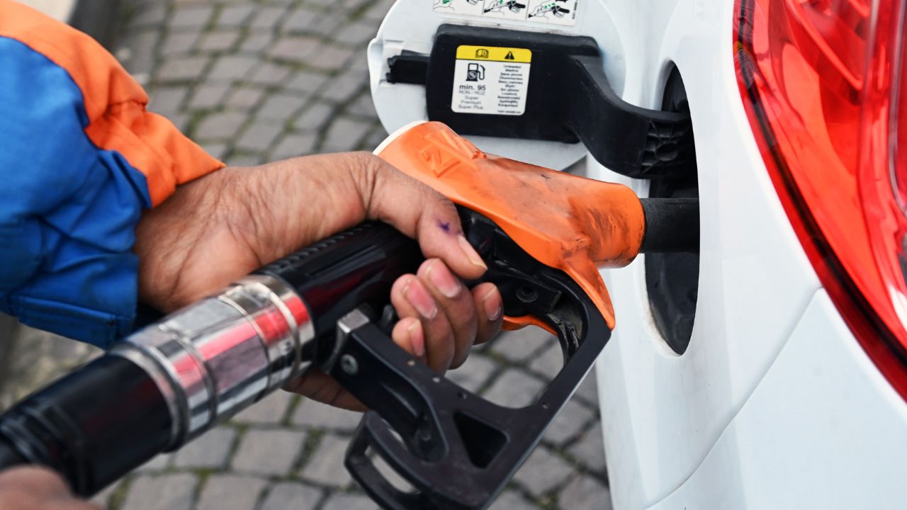 Carburanti, prorogato il taglio accise sul diesel fino al 5 settembre