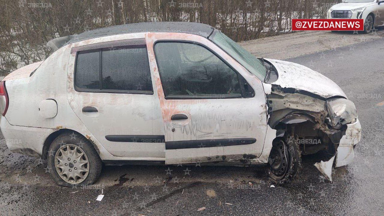La Renault degli attentatori di Mosca2 La Renault degli attentatori di Mosca2