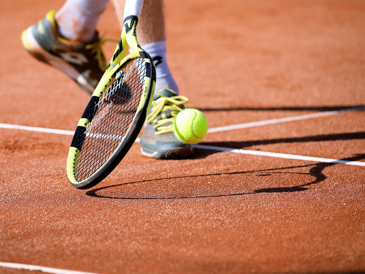 Tennis, niente Madrid per Alcaraz: Sinner resta il numero 1 per un anno