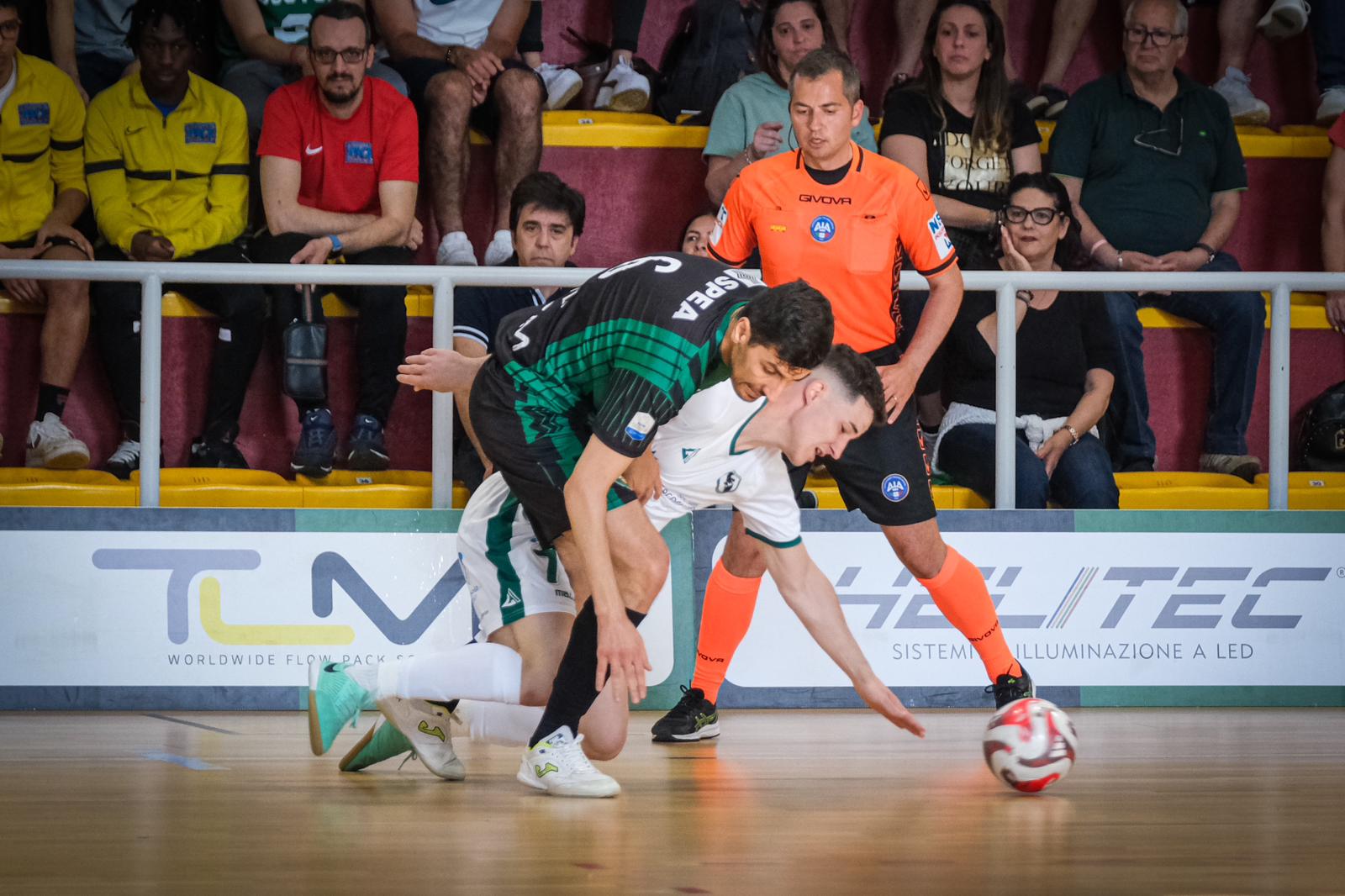 Futsal, Playoff scudetto: tonfo Genzano, Olimpus a gonfie vele