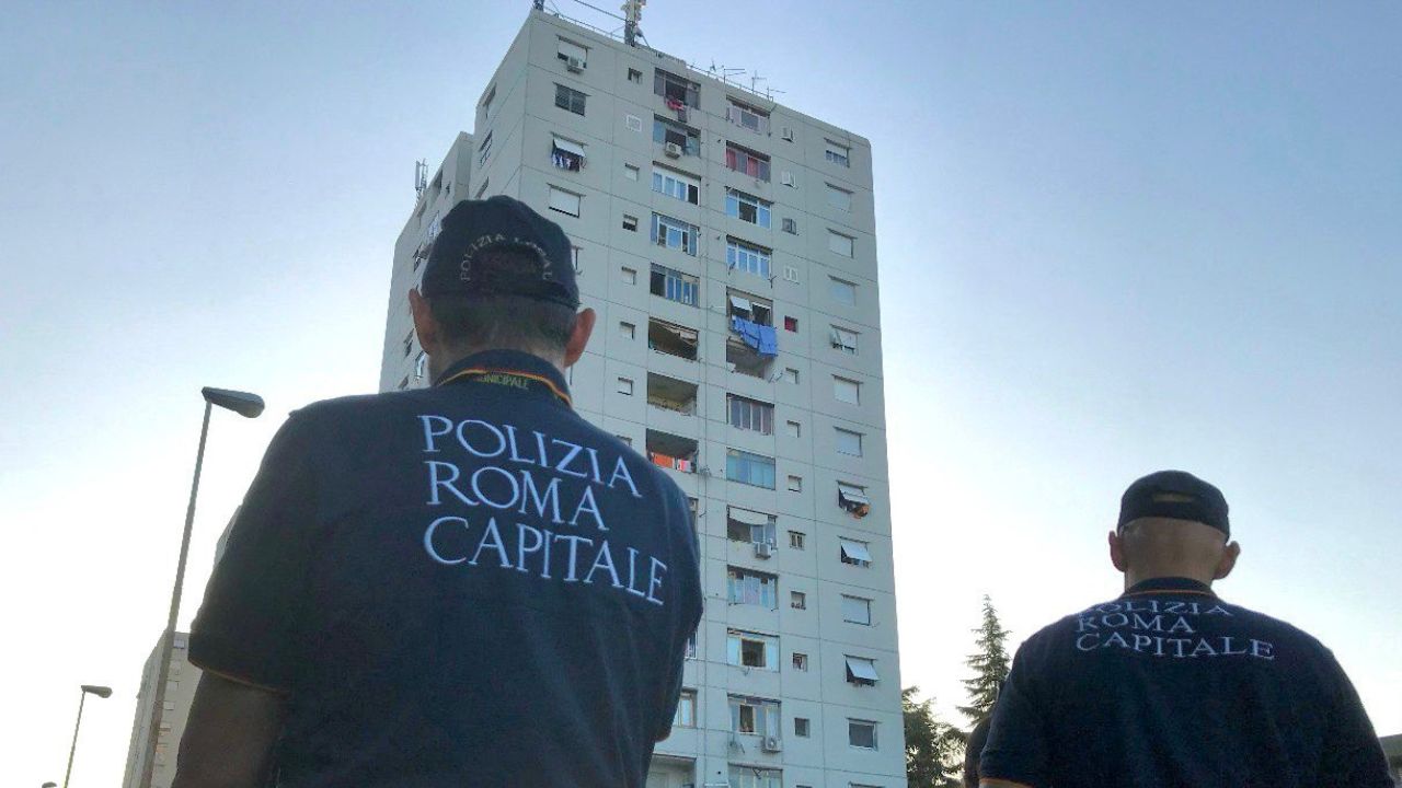 Blitz antidroga a Tor Bella Monaca, 4 arresti per spaccio