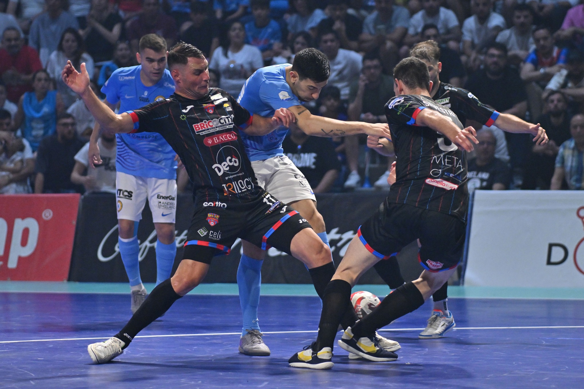 Futsal, al Napoli il primo round scudetto. Superato il Catania 5 a 3.