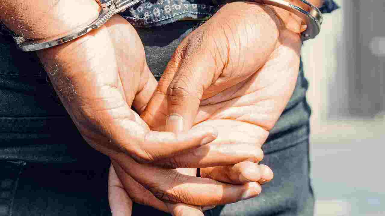 Evade dai domiciliari: arrestato 56enne durante i controlli