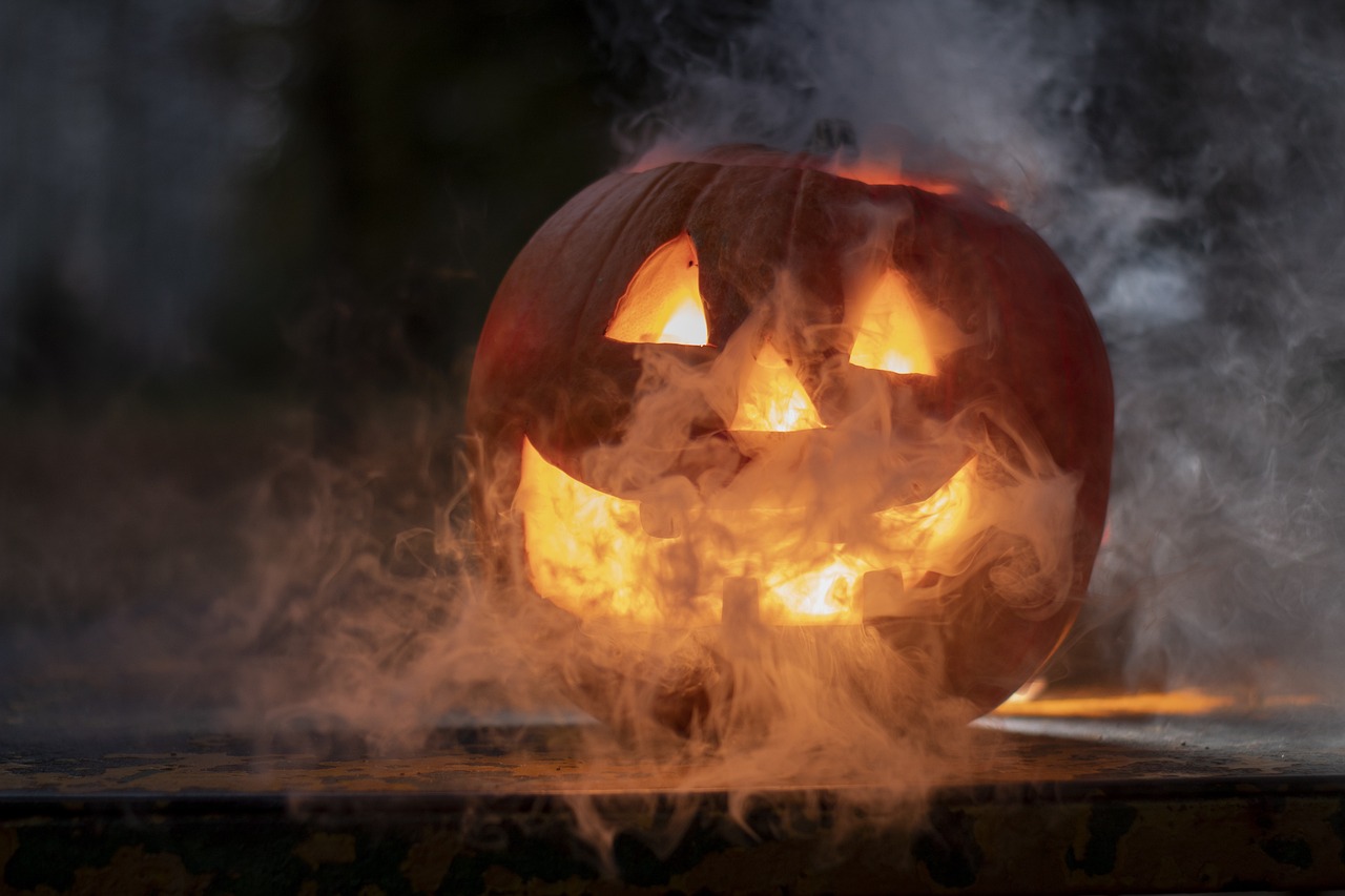 Roma, il Gris contro Halloween: "Non può vederci spettatori dell'orrorifico banale"