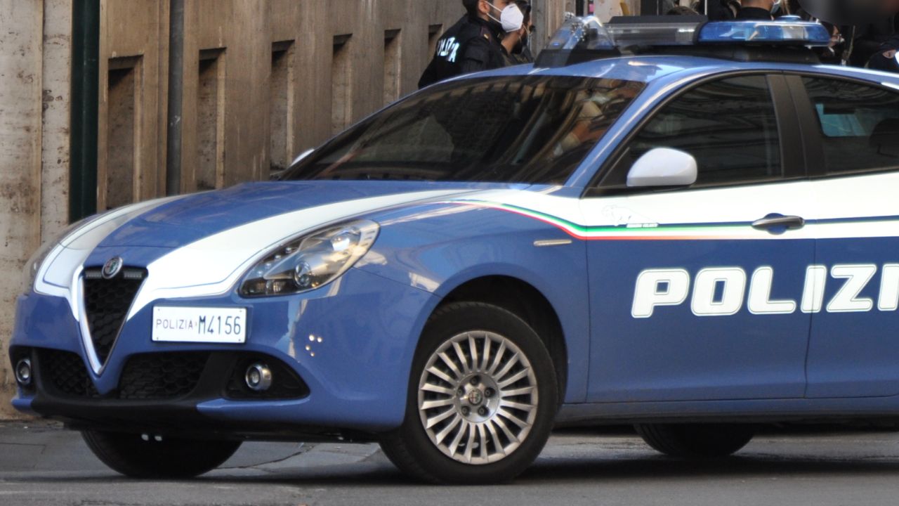 Arrestato a Roma ladro di Rolex: incastrato da uno scooter