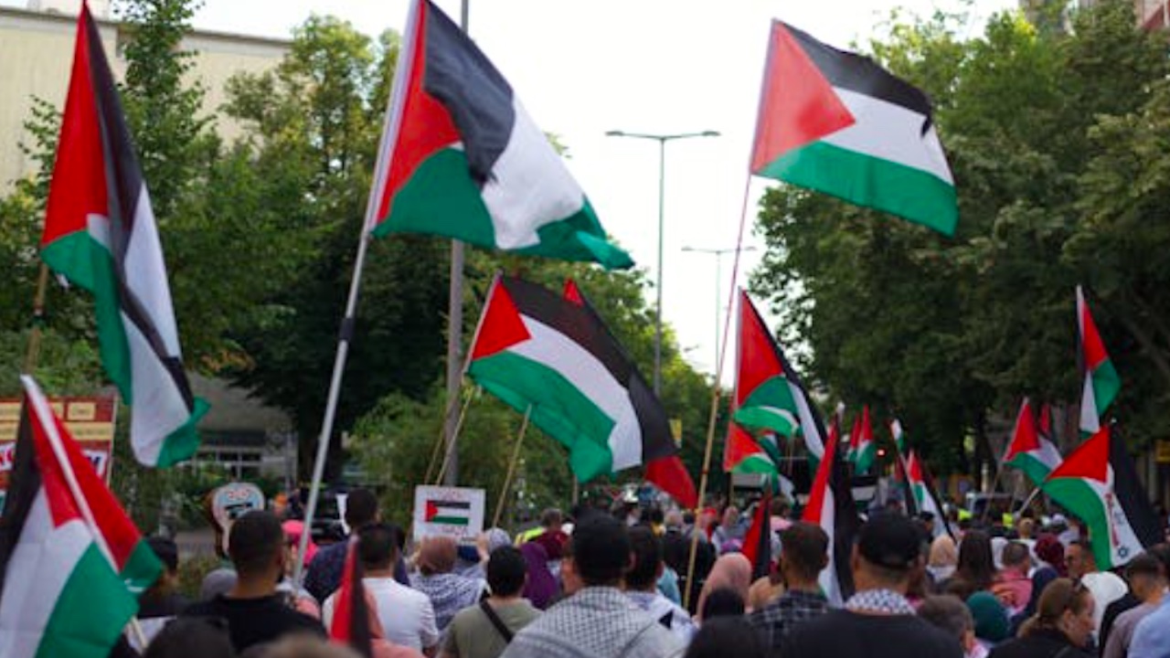 Scontri al corteo pro Palestina del 5 ottobre a Roma: un arresto