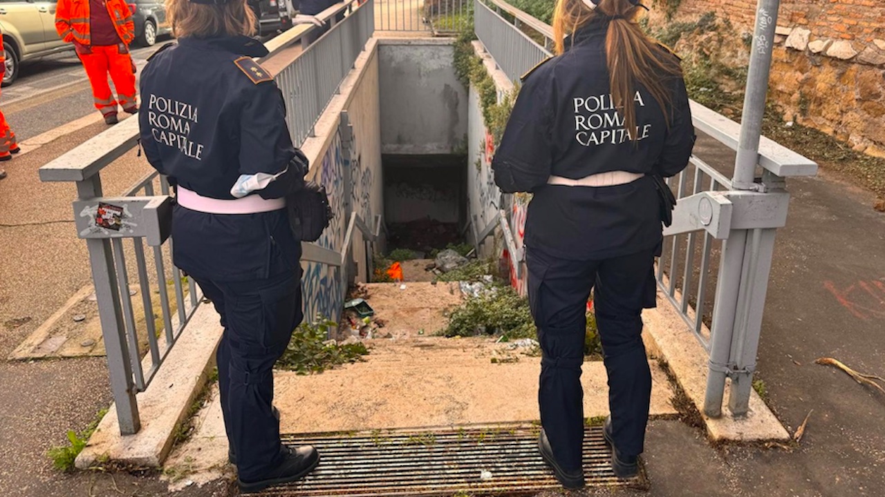 Roma, al via operazioni pulizia e bonifica sottopasso a Porta Pia
