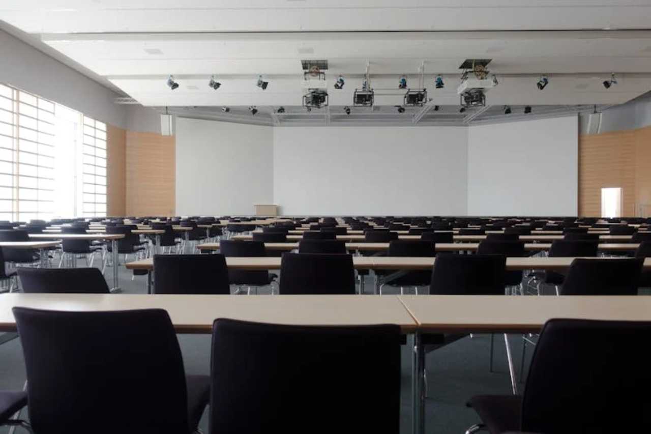 Occupazione anche al Liceo Cavour di Roma: la protesta contro il governo Meloni