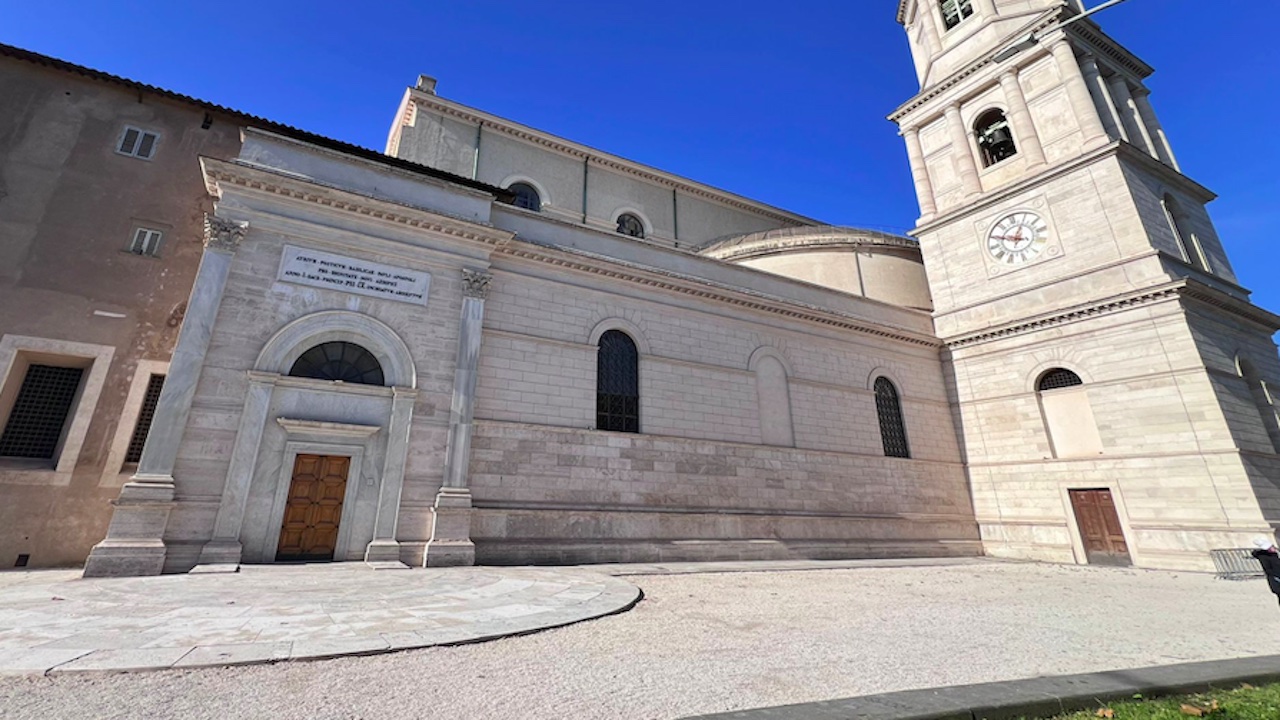 Giubileo, oggi apre la Porta Santa a San Paolo con piazza riqualificata