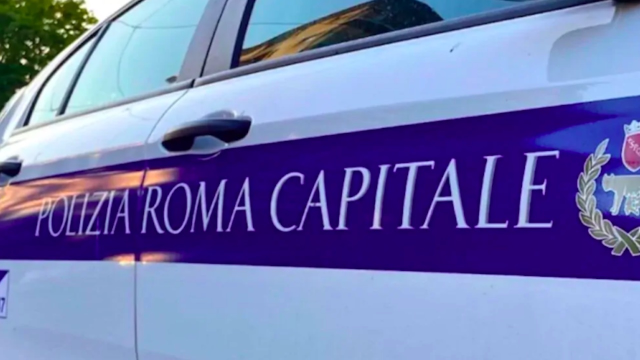 Tragedia sulla Laurentina, 19enne investita e uccisa da un'auto