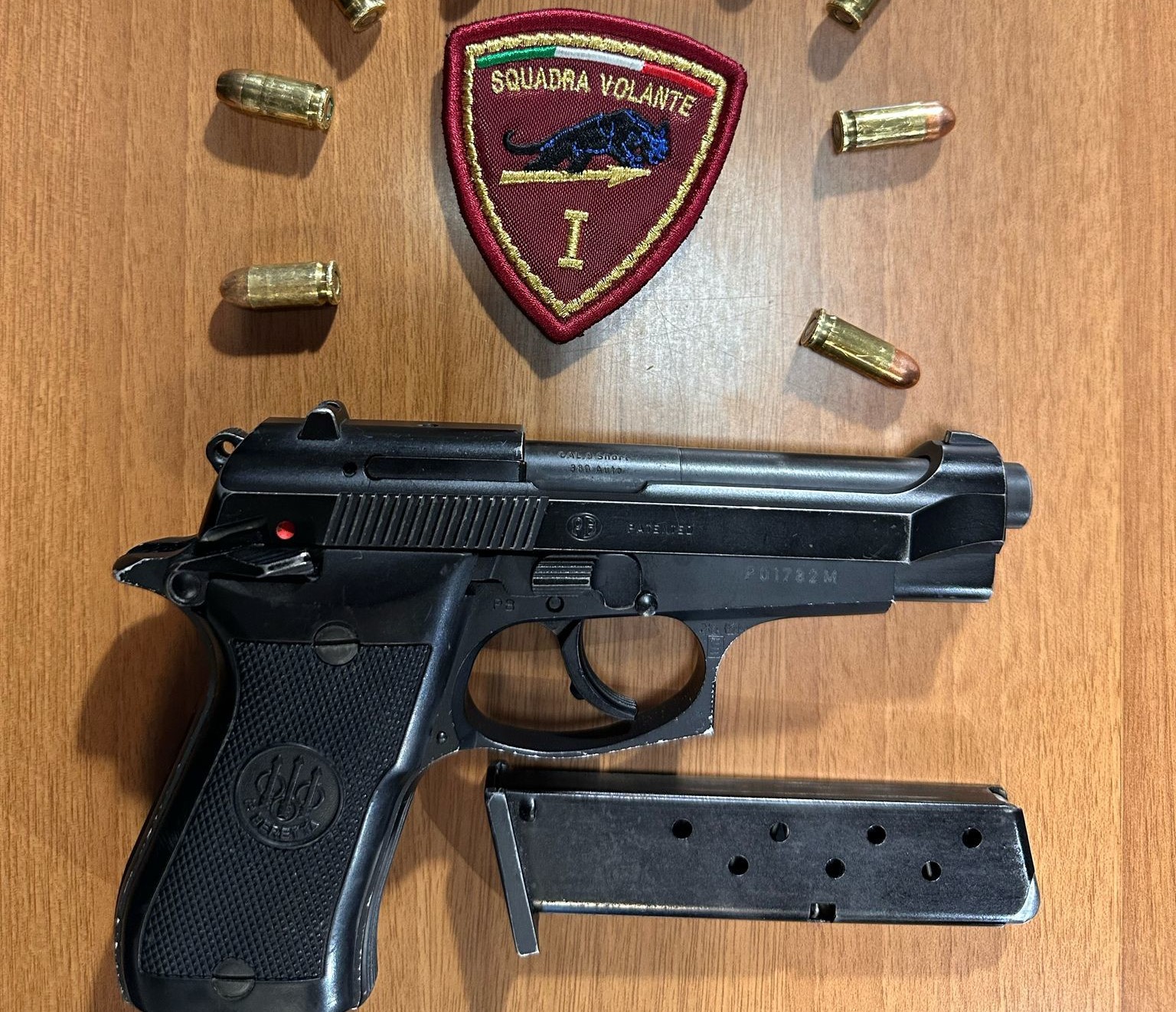 Montesacro, due giovani in auto con una pistola rubata: arrestati