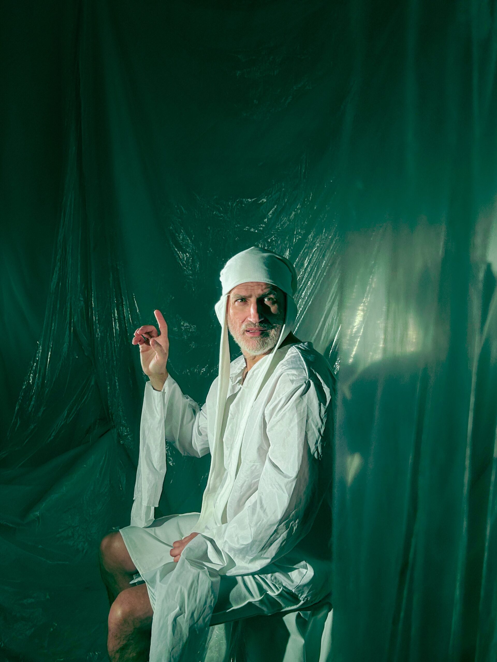 Al teatro Arcobaleno ‘Il caso Socrate, dell’anima, dell’amore e altre quisquilie’, di e con Francesco Polizzi