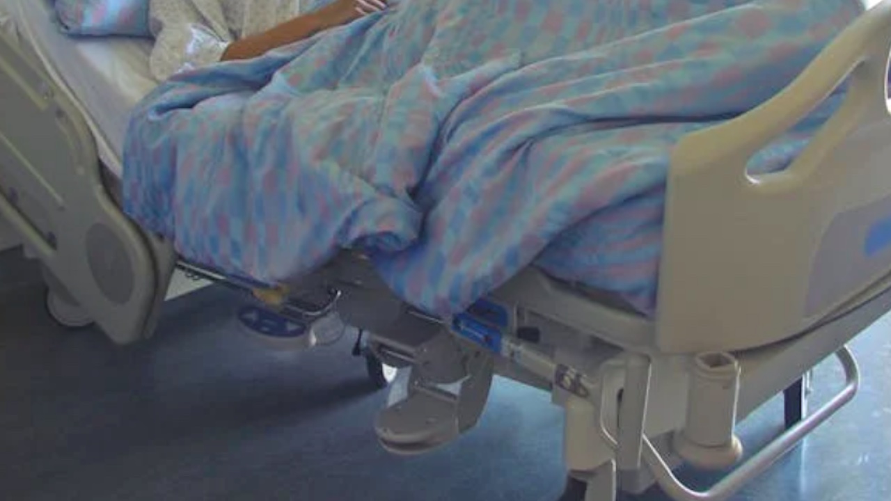Accoltellato a Roma, i genitori del 15enne: "Aggredito da sconosciuti perché non aveva soldi"