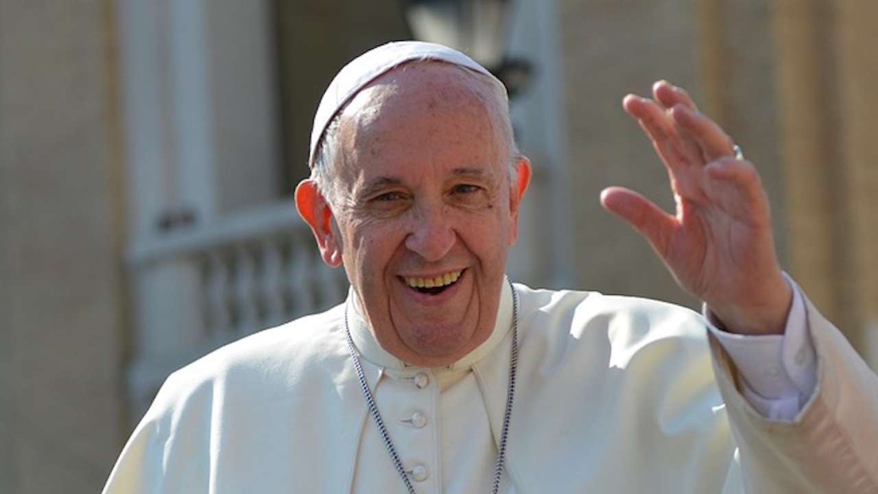 Papa Francesco, nessuna nuova crisi: oggi caffè e giornali