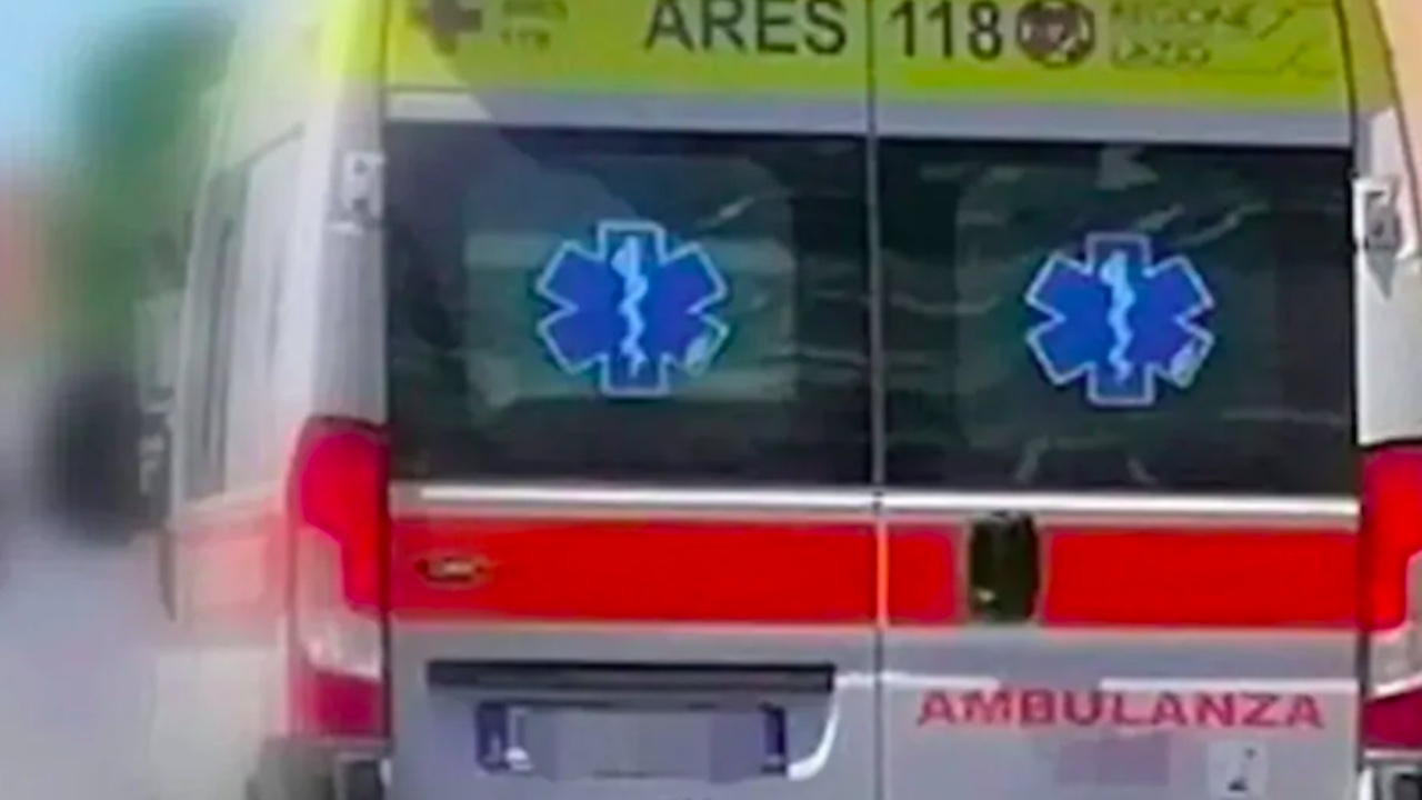 Scontro auto-moto sulla Nomentana: morto centauro 48enne
