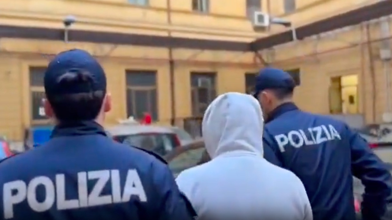Roma, spaccio in curva sud: arrestati 3 ultras romanisti del gruppo Quadraro