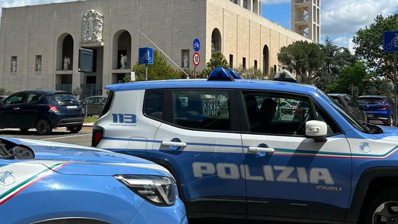 Raid tra le auto e aggressioni, guerriglia urbana a Don Bosco: scattano i controlli