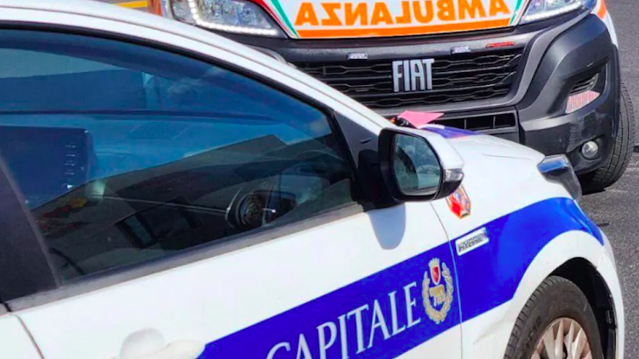 Roma, donna investita su via Tuscolana: caccia al pirata della strada
