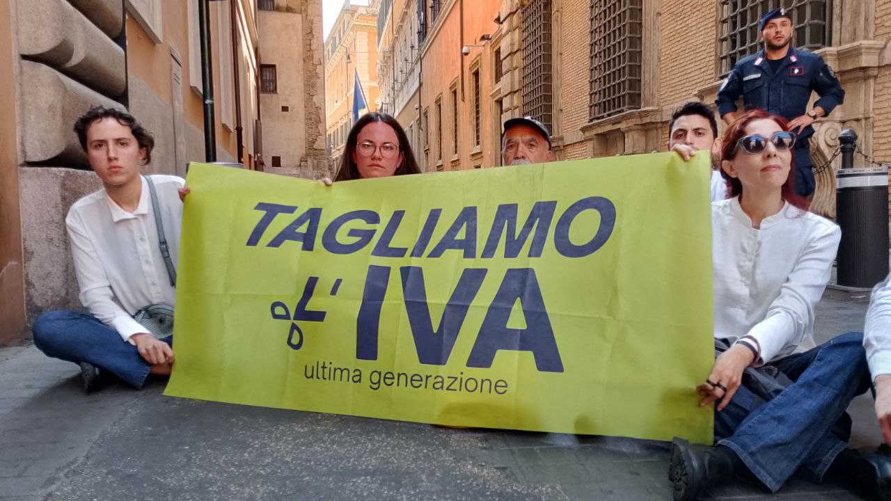 Testo del paragrafo (9)