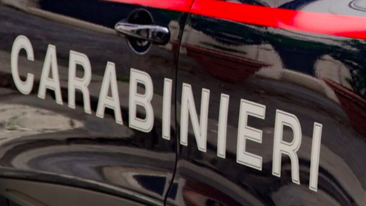 Coppia di noti artisti raggirata per l'eredità: 2 truffatori arrestati a Tivoli