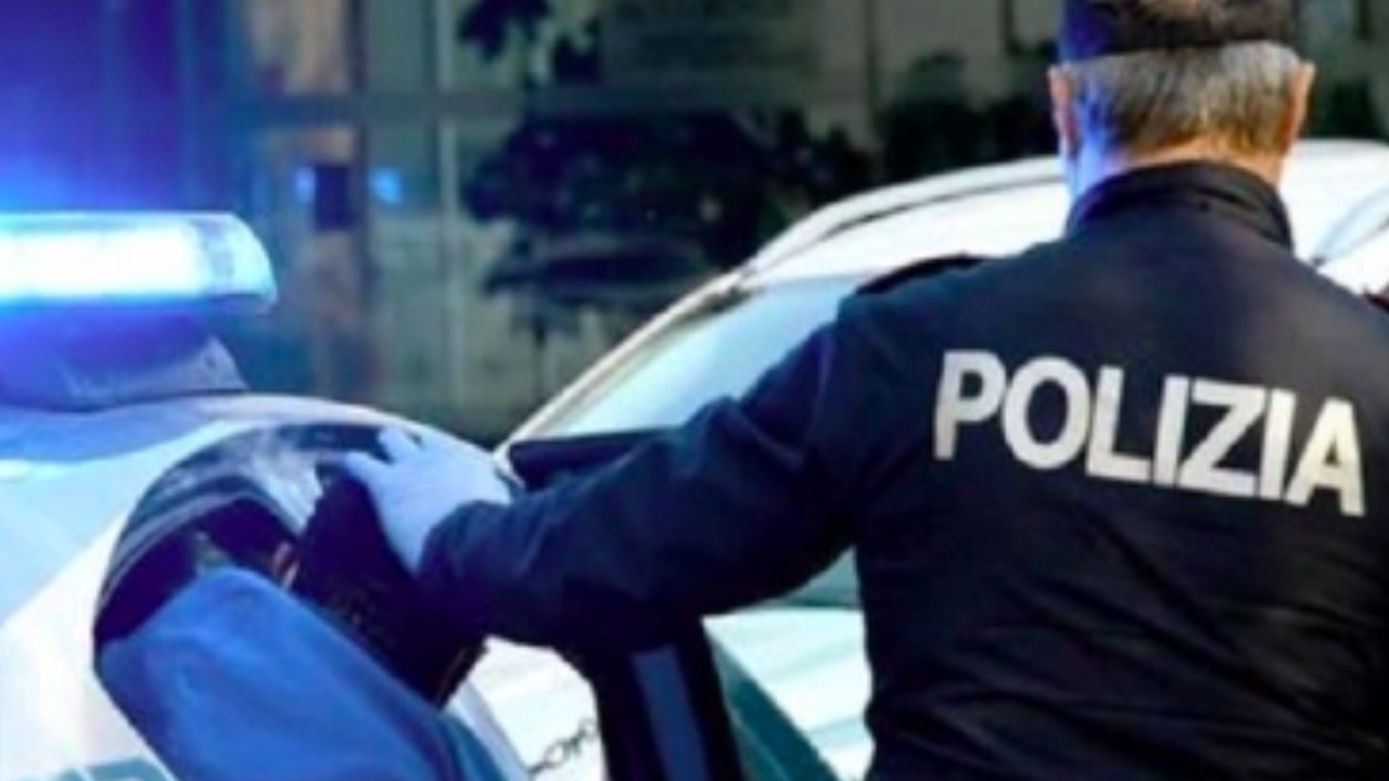 Auto rubate e smistate con la chat degli "specialisti": 2 arresti a Roma