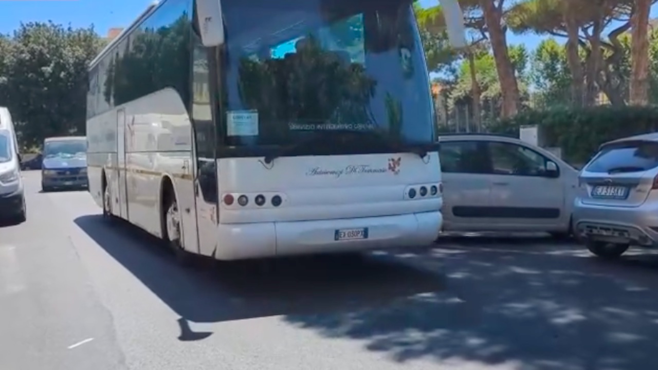 Roma-Lido, da venerdì servizio navetta integrativo: partenze ogni 30 min dai capolinea