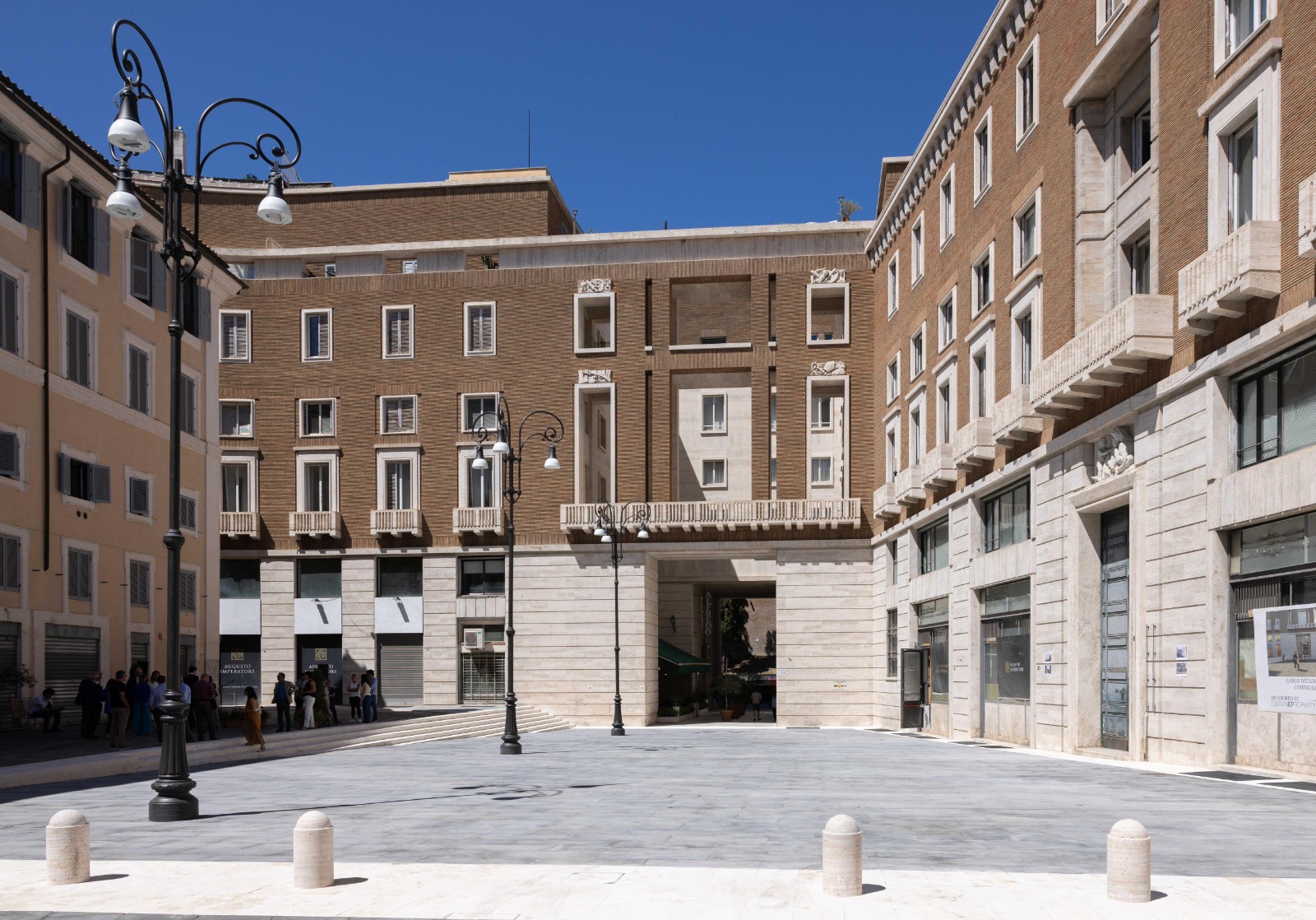 largo dei lombardi 4