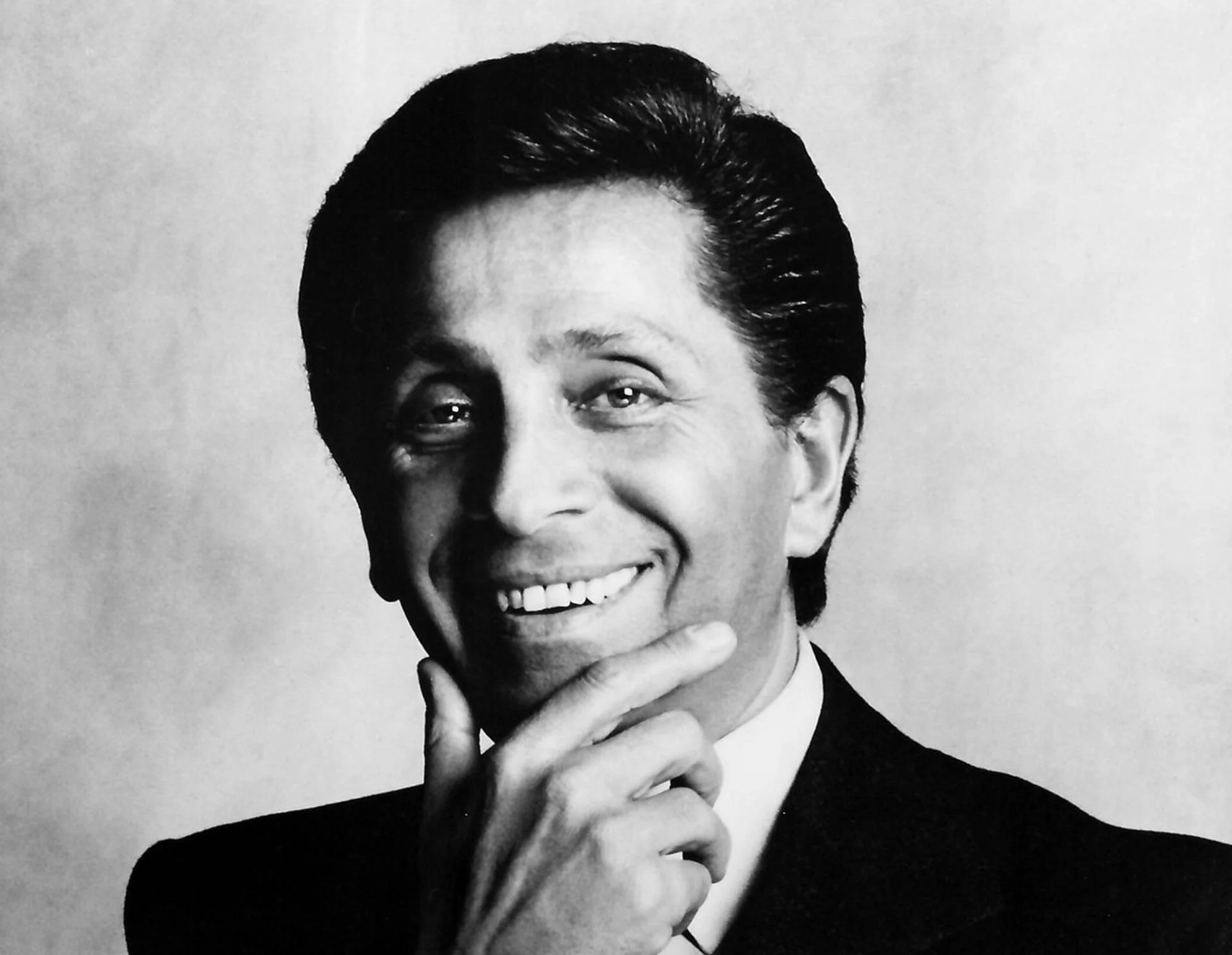Addio a Valentino Garavani: Roma saluta l’ultimo imperatore della moda