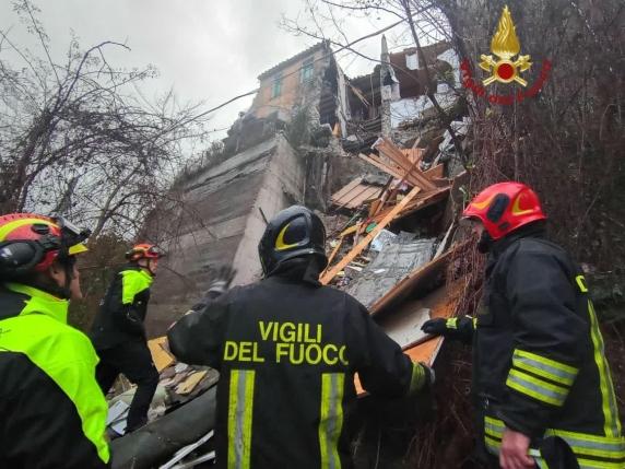 Crolla una palazzina a Morlupo: ricerche in corso per un senza fissa dimora