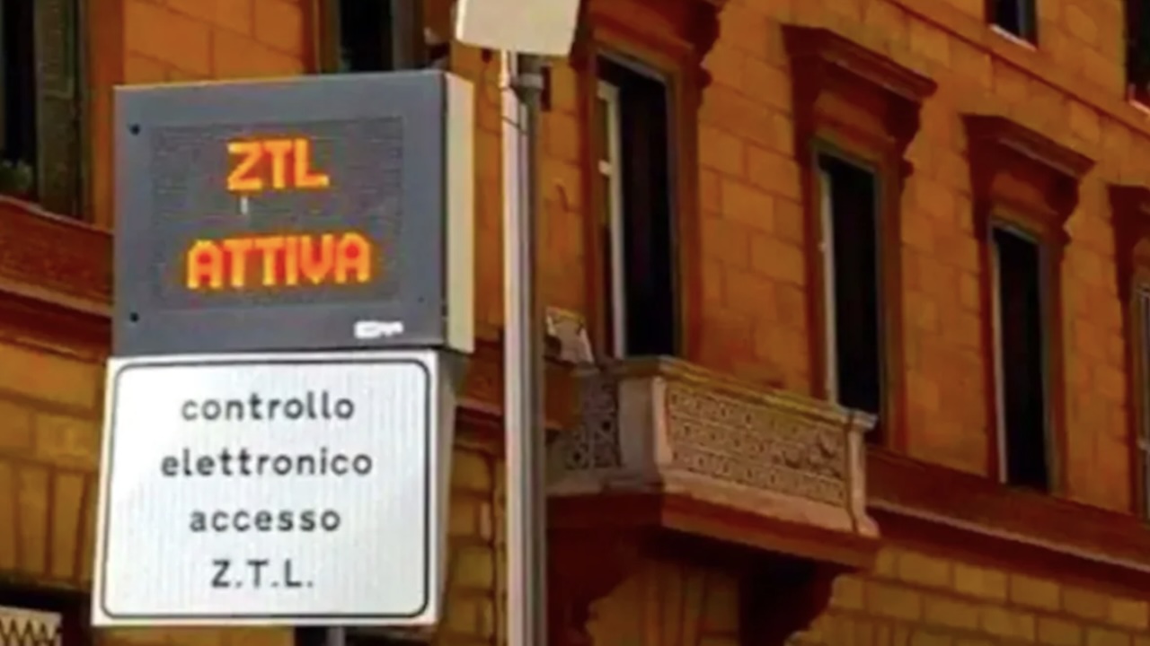 Tar Lazio sospende le nuove regole nella ztl A1: udienza il 23 settembre