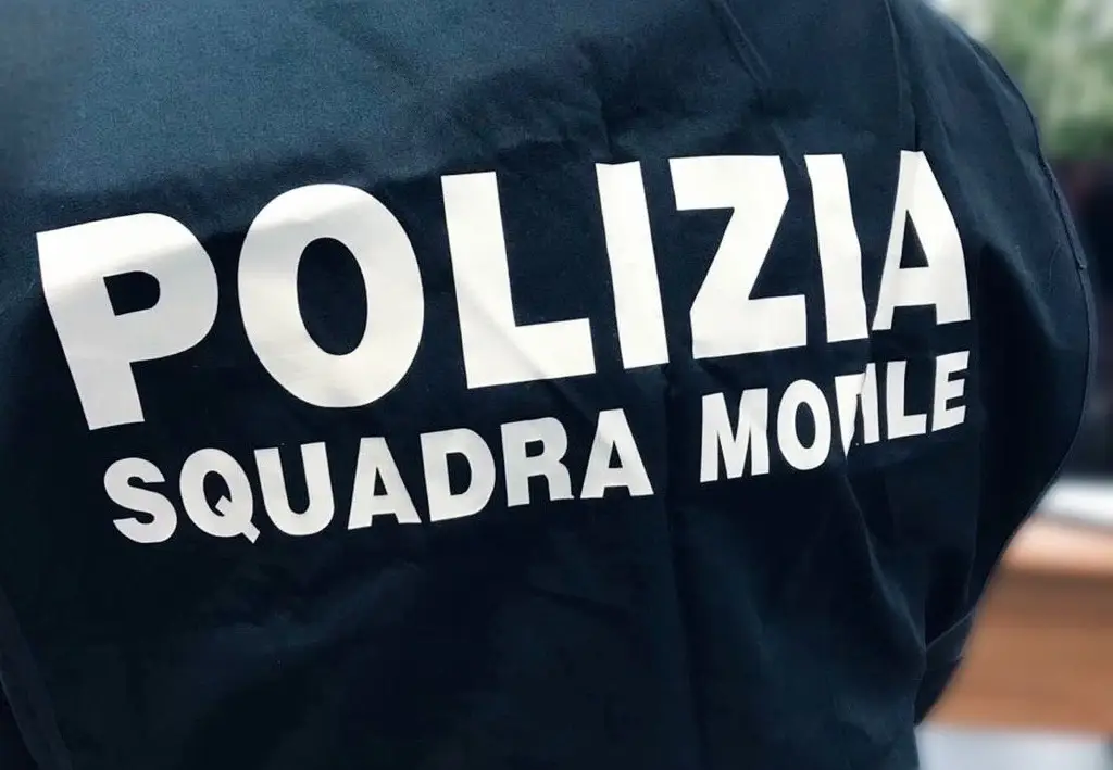 Acilia, fermato con 280 grammi di shaboo: arrestato 26enne diretto sulla metromare