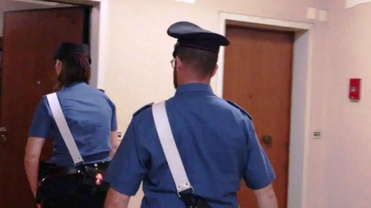 Tomba di Nerone, colpisce con un pugno la moglie durante una lite: arrestato 56enne