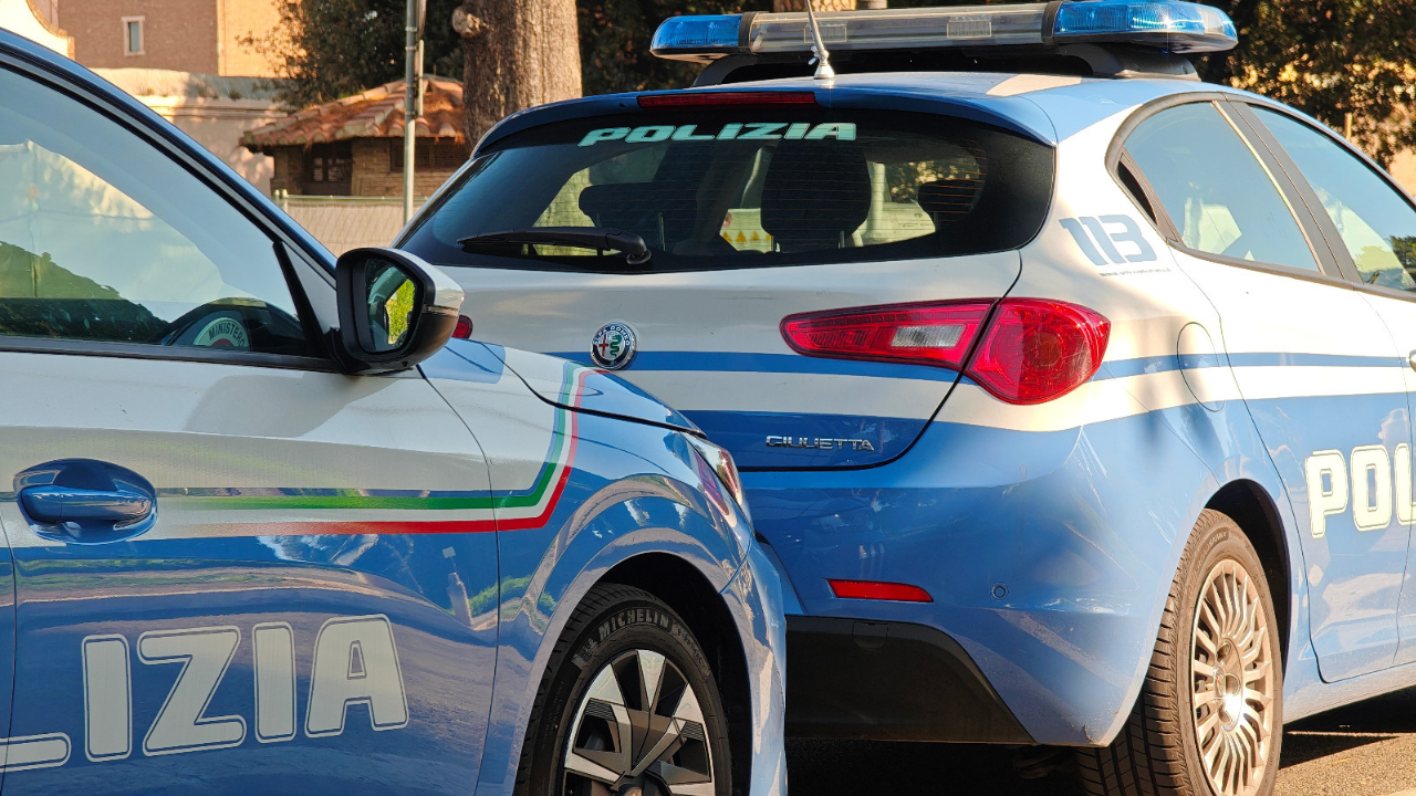 Auto usata come piazza di spaccio: arrestato 42enne