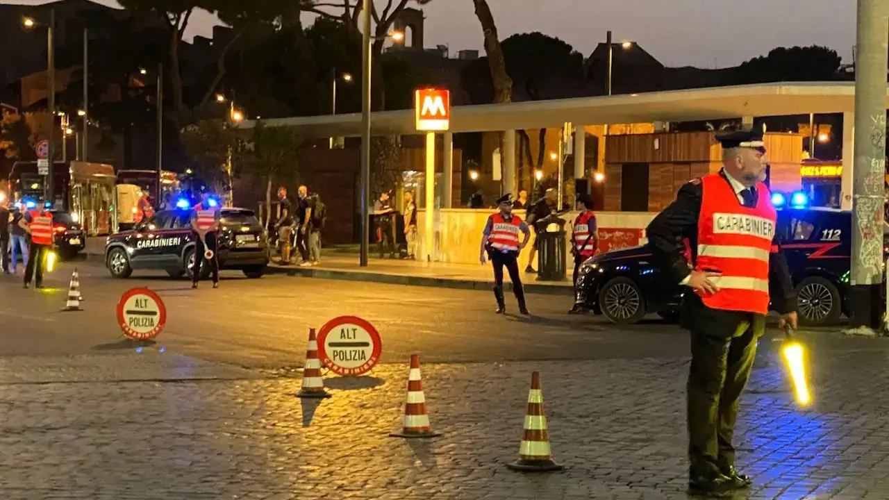Roma, controlli straordinari tra Termini, Trastevere e Ponte Milvio: 21 arresti
