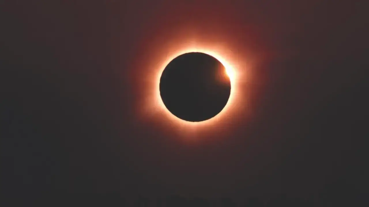 Eclissi solare del 12 agosto a Roma: orari, luoghi e sicurezza
