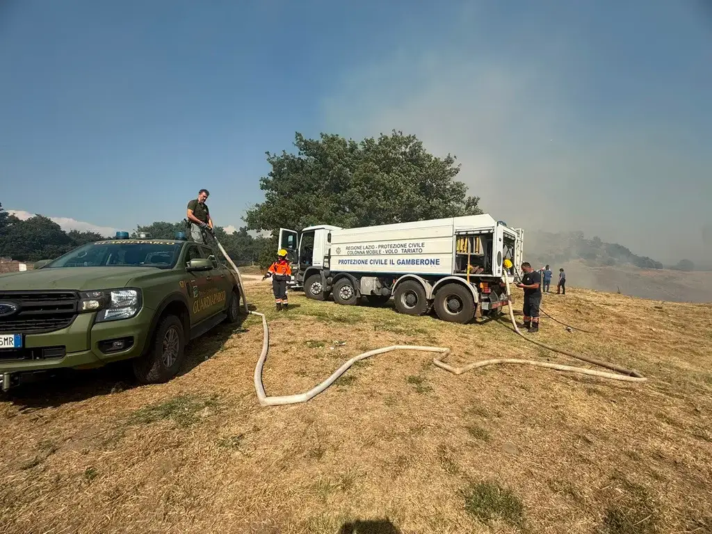 Incendio al Tuscolo, gli interventi in corso tra Grottaferrata e Monte Compatri