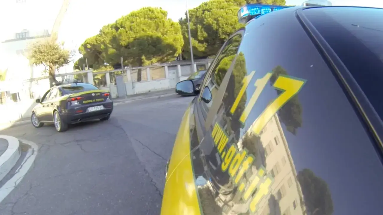 Castelli Romani, sequestrati oltre 1.200 capi falsi: indagini partite da TikTok