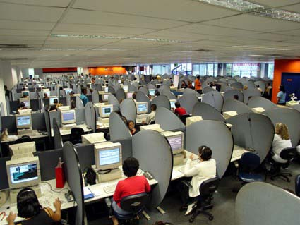 Call center, Barbera: "A Roma 1.200 lavoratori a rischio, l'IA riduca l'orario non l'occupazione"