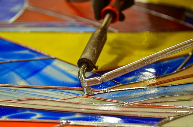 A Palazzo Piacentini apre la mostra sul Made in Italy nel segno di San Francesco