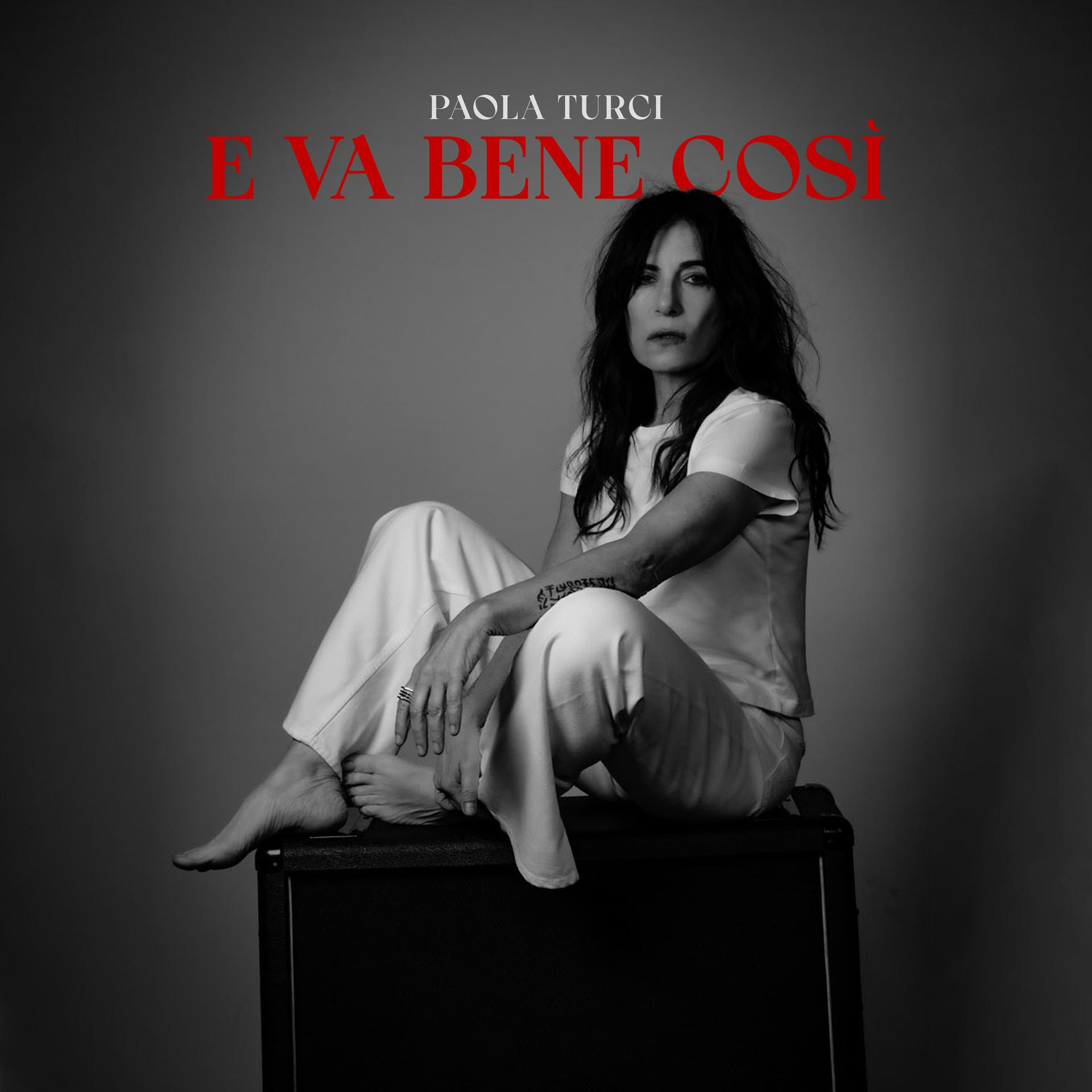 Paola Turci pronta ai gran ritorno, mercoledì esce il nuovo singolo: ‘E va bene così’