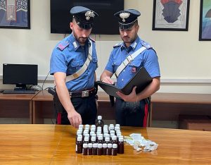 PIAZZA DANTE Controlli Esquilino Le dosi di hashish e eroina e oltre 7 litri di metadone sequestrati dai Carabinieri 2
