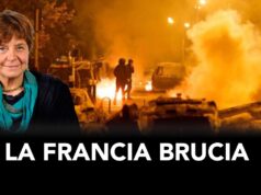 La Francia brucia sulle rovine della UE