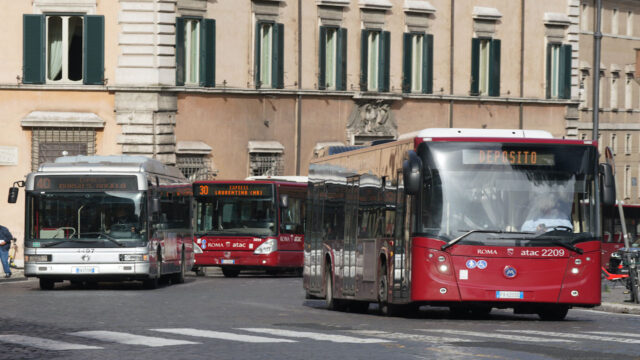 Roma, vertice su aggressioni autisti bus. Sindacati: “Chiesto Osservatorio”