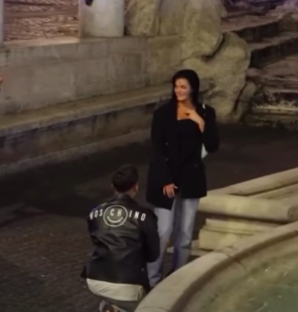 Paulo Dybala si sposa, la proposta di nozze alla fidanzata Oriana Sabatini davanti alla Fontana di Trevi